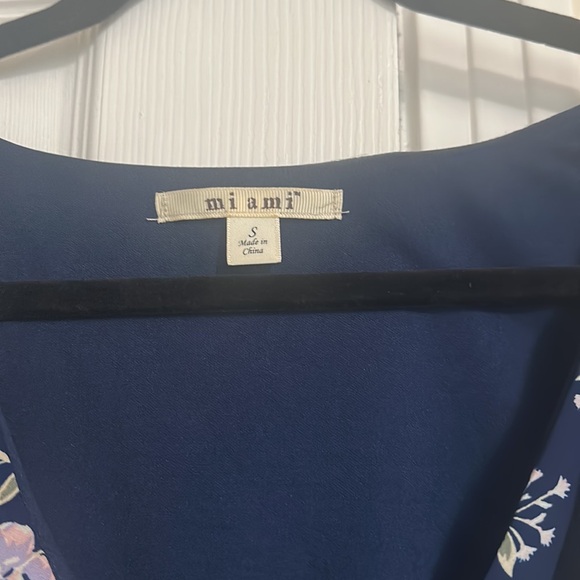 Mini dress - Picture 2 of 3